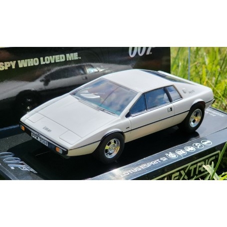 Scalextric C4229 James Bond Lotus Esprit S1 - The Spy Who Loved Me